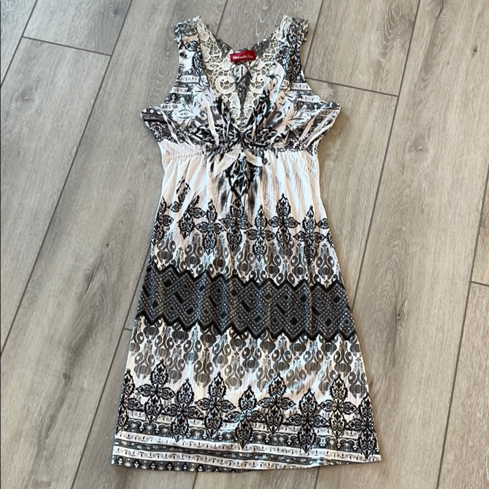 🛍️ NWOT Women’s Dress